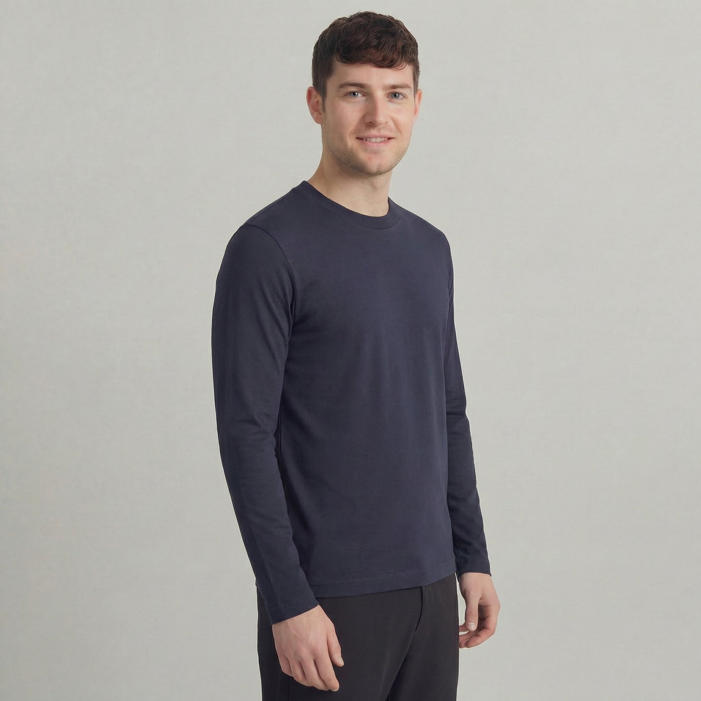 T-SHIRT A MANCHES LONGUES EN COTON STRUCTURÉ